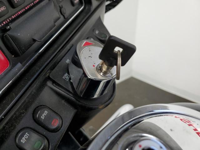 1HD1FCW1X2Y636173 - 2002 HARLEY-DAVIDSON FLHTCUI 绿色 照片 8