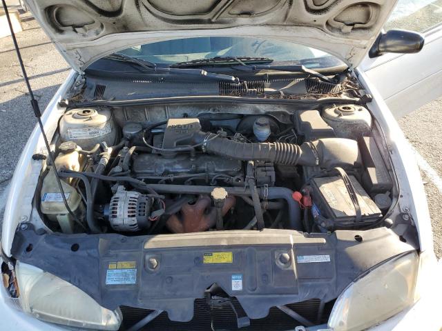 1G1JC124417239652 - 2001 CHEVROLET CAVALIER WHITE photo 11