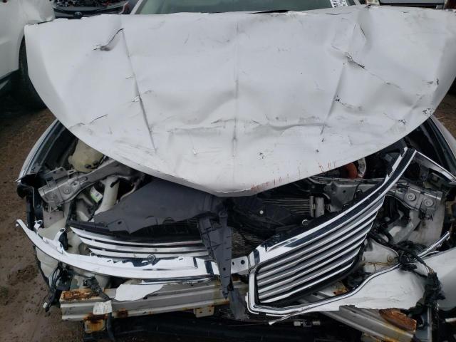 3LN6L2LU7GR602864 - 2016 LINCOLN MKZ HYBRID SILVER photo 11