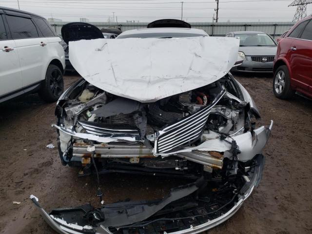 3LN6L2LU7GR602864 - 2016 LINCOLN MKZ HYBRID SILVER photo 5