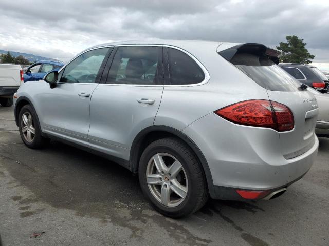 WP1AA2A22DLA02896 - 2013 PORSCHE CAYENNE SILVER photo 2