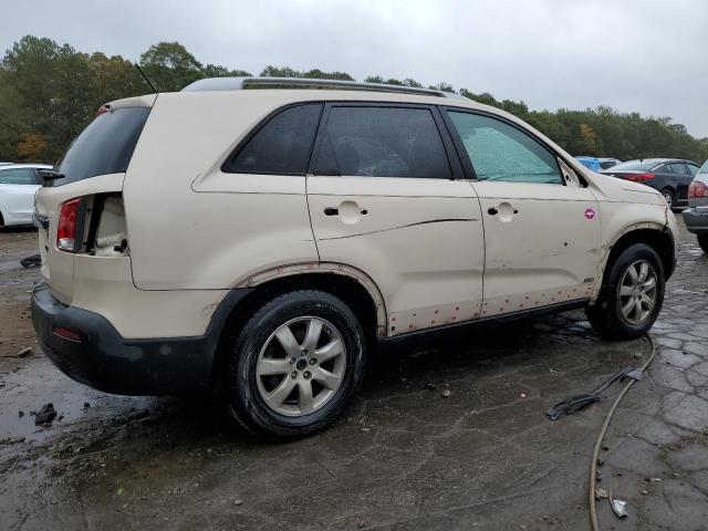 5XYKTCA13BG095658 - 2011 KIA SORENTO BASE CREAM photo 3