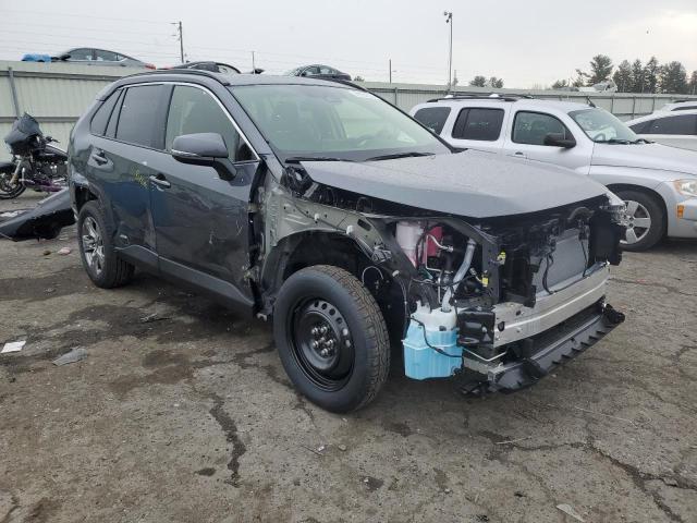 JTMRWRFV6PD201143 - 2023 TOYOTA RAV4 XLE GRAY photo 4