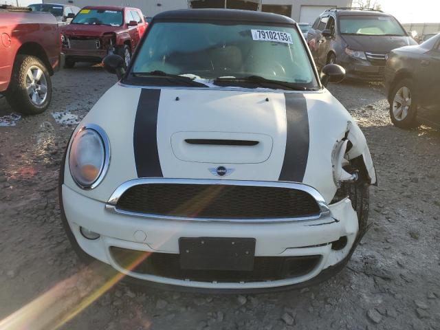 WMWSV3C53CT386352 - 2012 MINI COOPER S WHITE photo 5