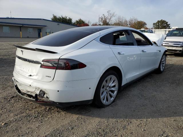 5YJSA1S2XFF090004 - 2015 TESLA MODEL S 70D WHITE photo 3