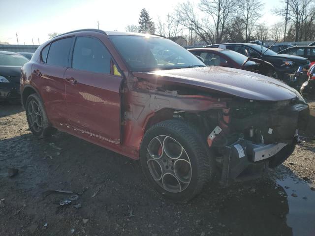 ZASFAKNN2J7C19064 - 2018 ALFA ROMEO STELVIO TI SPORT RED photo 4