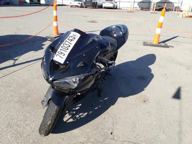 JKBZXJC165A005773 - 2005 KAWASAKI ZX636 C1 BLACK photo 2