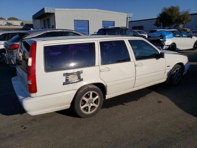 YV1LW5647W2349523 - 1998 VOLVO V70 GLT WHITE photo 3