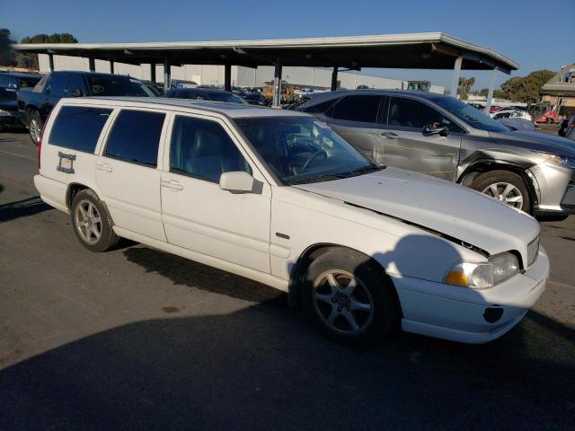 YV1LW5647W2349523 - 1998 VOLVO V70 GLT WHITE photo 4