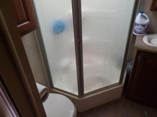 4YDF33022BE760034 - 2011 KEYSTONE TRAILER WHITE photo 7