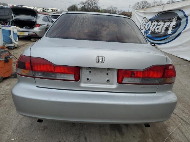 1HGCG16402A059167 - 2002 HONDA ACCORD LX SILVER photo 6