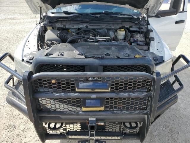 3C6UR5HJ8JG240077 - 2018 RAM 2500 ST WHITE photo 11