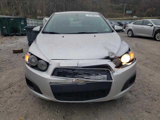 1G1JA5SG3E4158608 - 2014 CHEVROLET SONIC LS SILVER photo 5