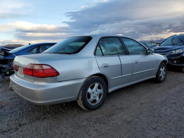 1HGCG5655WA014361 - 1998 HONDA ACCORD EX SILVER photo 3