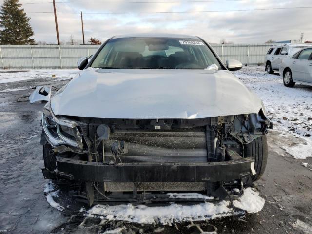 5XXGT4L33KG330364 - 2019 KIA OPTIMA LX SILVER photo 5