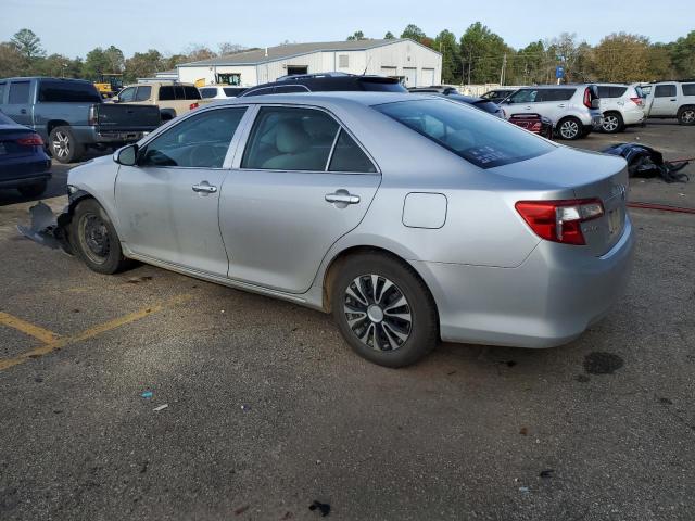 4T4BF1FK9CR260319 - 2012 TOYOTA CAMRY BASE SILVER photo 2