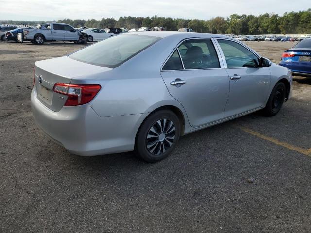 4T4BF1FK9CR260319 - 2012 TOYOTA CAMRY BASE SILVER photo 3
