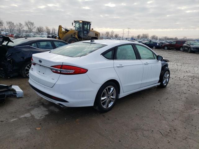 3FA6P0H78JR249466 - 2018 FORD FUSION SE WHITE photo 3