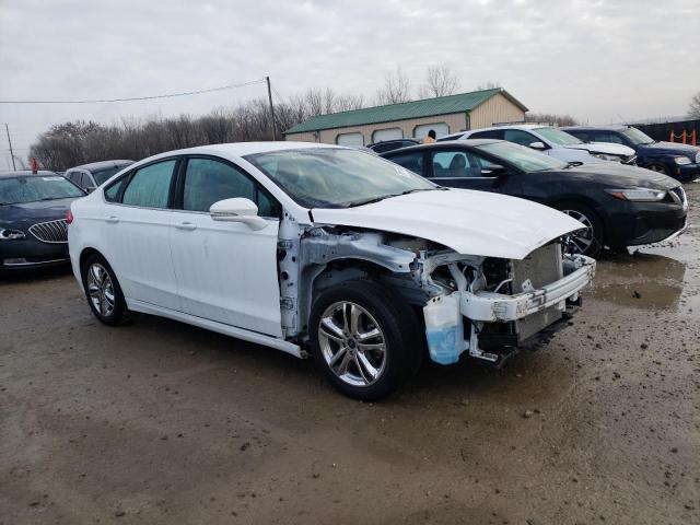 3FA6P0H78JR249466 - 2018 FORD FUSION SE WHITE photo 4