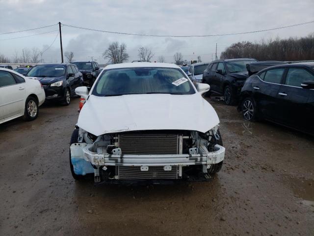 3FA6P0H78JR249466 - 2018 FORD FUSION SE WHITE photo 5