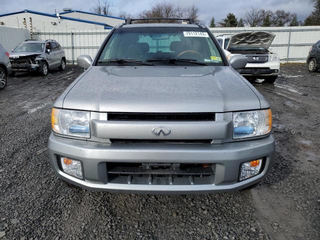 JNRDR07Y61W112464 - 2001 INFINITI QX4 SILVER photo 5