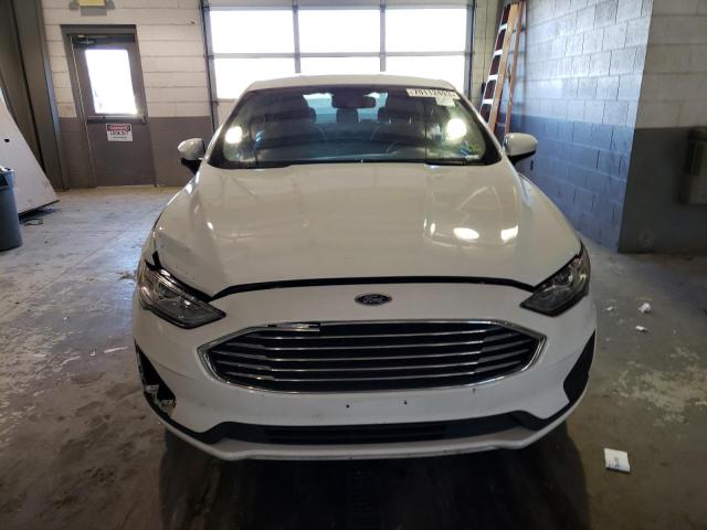 3FA6P0LU3KR143604 - 2019 FORD FUSION SE WHITE photo 5