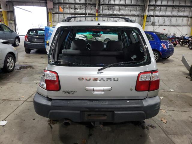 JF1SF63531H727949 - 2001 SUBARU FORESTER L SILVER photo 6