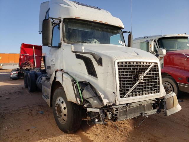 2005 VOLVO VN VNL, 