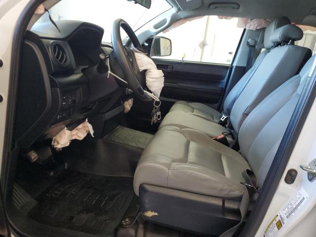 5TFUW5F15JX767557 - 2018 TOYOTA TUNDRA DOUBLE CAB SR/SR5 WHITE photo 7