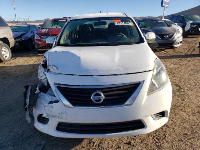 3N1CN7APXEL825317 - 2014 NISSAN VERSA S WHITE photo 5