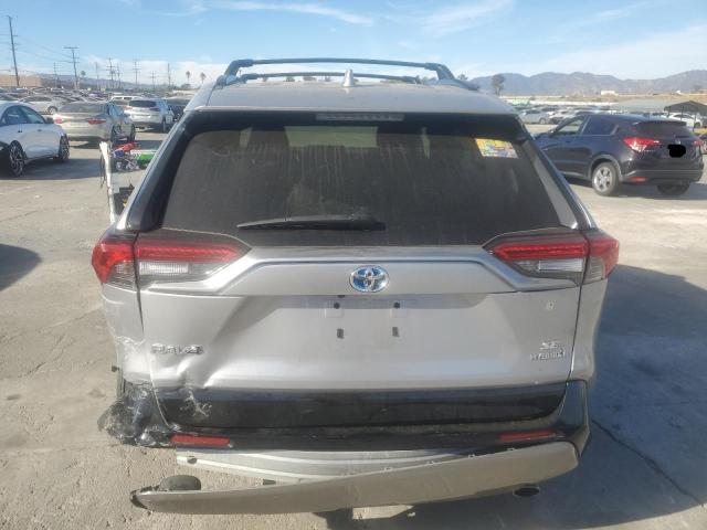 4T3T6RFV6NU071290 - 2022 TOYOTA RAV4 SE SILVER photo 6