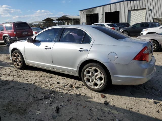 3FAHP0HA9BR254973 - 2011 FORD FUSION SE SILVER photo 2