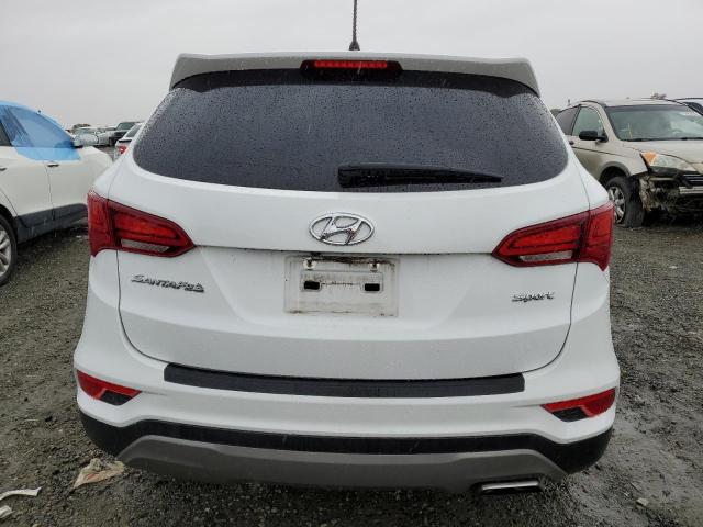 5NMZT3LB7JH074806 - 2018 HYUNDAI SANTA FE S WHITE photo 6