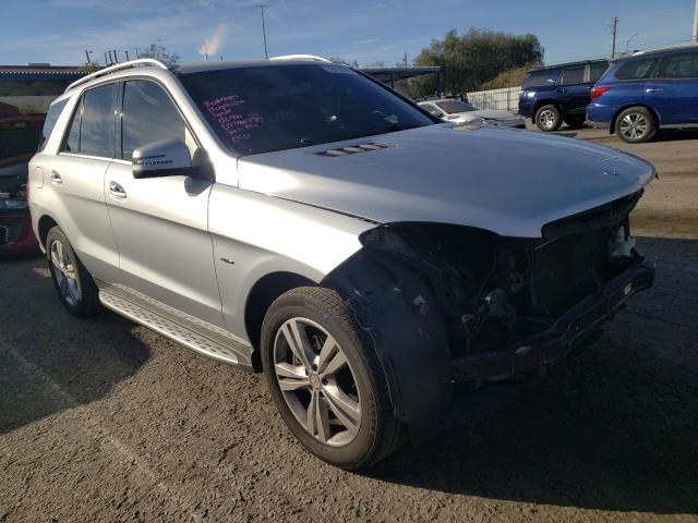4JGDA5HBXCA030764 - 2012 MERCEDES-BENZ ML 350 4MATIC SILVER photo 4