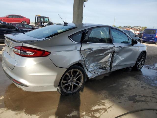 3FA6P0H75HR164157 - 2017 FORD FUSION SE SILVER photo 3