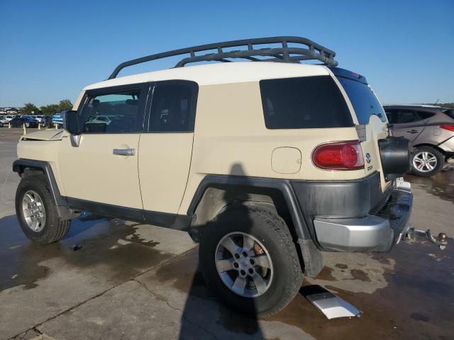 JTEZU11F98K001678 - 2008 TOYOTA FJ CRUISER BEIGE photo 2