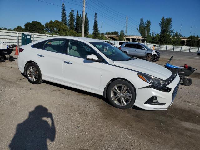 5NPE34AF5JH649367 - 2018 HYUNDAI SONATA SPORT WHITE photo 4