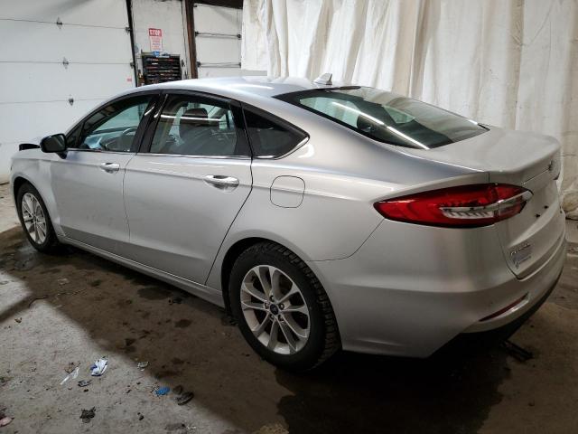 3FA6P0HD7KR228387 - 2019 FORD FUSION SE SILVER photo 2