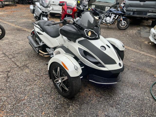 2BXJADA16AV000342 - 2010 CAN-AM SPYDER ROA RS WHITE photo 1