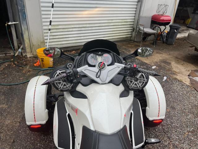 2BXJADA16AV000342 - 2010 CAN-AM SPYDER ROA RS WHITE photo 5