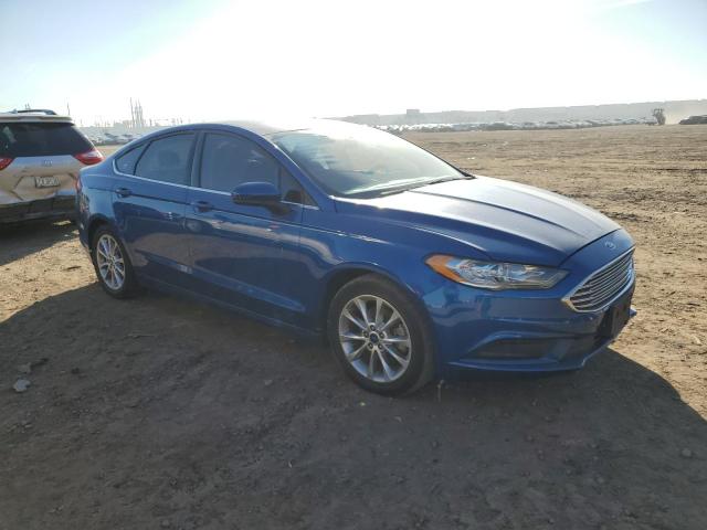 3FA6P0H77HR259271 - 2017 FORD FUSION SE BLUE photo 4