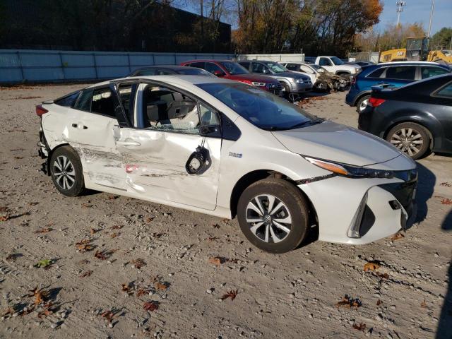 JTDKARFP4H3004139 - 2017 TOYOTA PRIUS PRIM თეთრი ფოტო 4