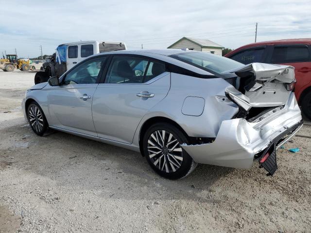 1N4BL4DV7RN325473 - 2024 NISSAN ALTIMA SV SILVER photo 2