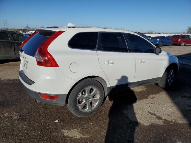 YV4940DL2D2430538 - 2013 VOLVO XC60 3.2 WHITE photo 3