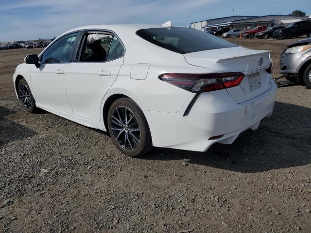 4T1G11AK7PU757901 - 2023 TOYOTA CAMRY SE NIGHT SHADE WHITE photo 2