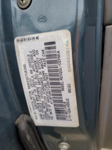 4T1BF28K71U957837 - 2001 TOYOTA CAMRY LE BLUE photo 12