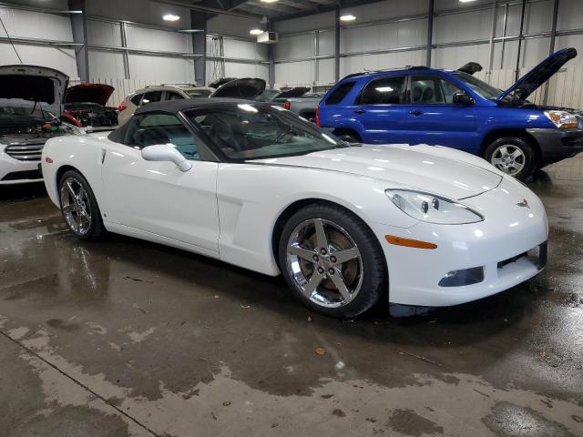 1G1YY36U275107533 - 2007 CHEVROLET CORVETTE WHITE photo 4