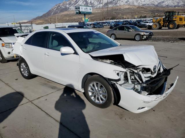 4T1BK3EK7BU629955 - 2011 TOYOTA CAMRY SE WHITE photo 4