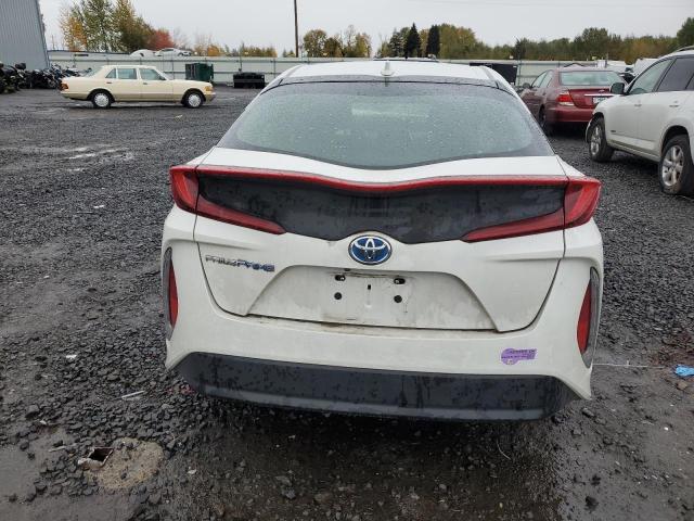 JTDKARFP1K3118011 - 2019 TOYOTA PRIUS PRIM WHITE photo 6