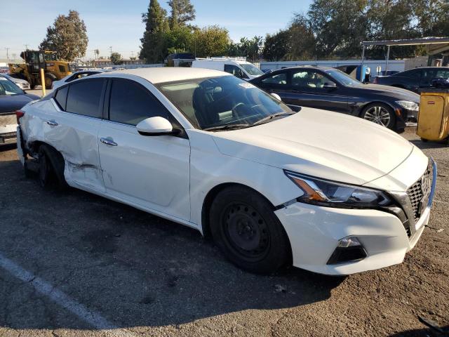 1N4BL4BV4KC198587 - 2019 NISSAN ALTIMA S WHITE photo 4